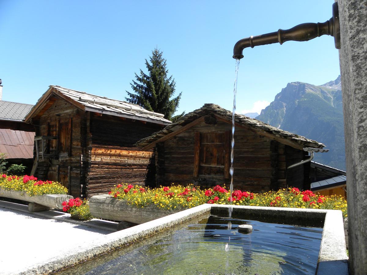 Bergquell Haus D Lägenhet Blatten bei Naters Exteriör bild